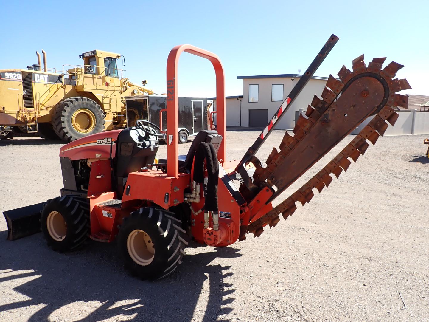 ./imagenes/INVOICE/2019/16495/ZANJADORA DITCH WITCH_RT45 (8).JPG